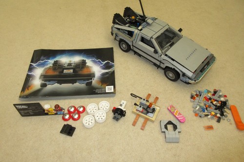 Lego delorean 10300 back - lego,