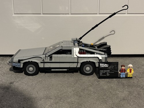 Lego back the future - back,