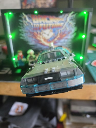 Back the future lego - back,